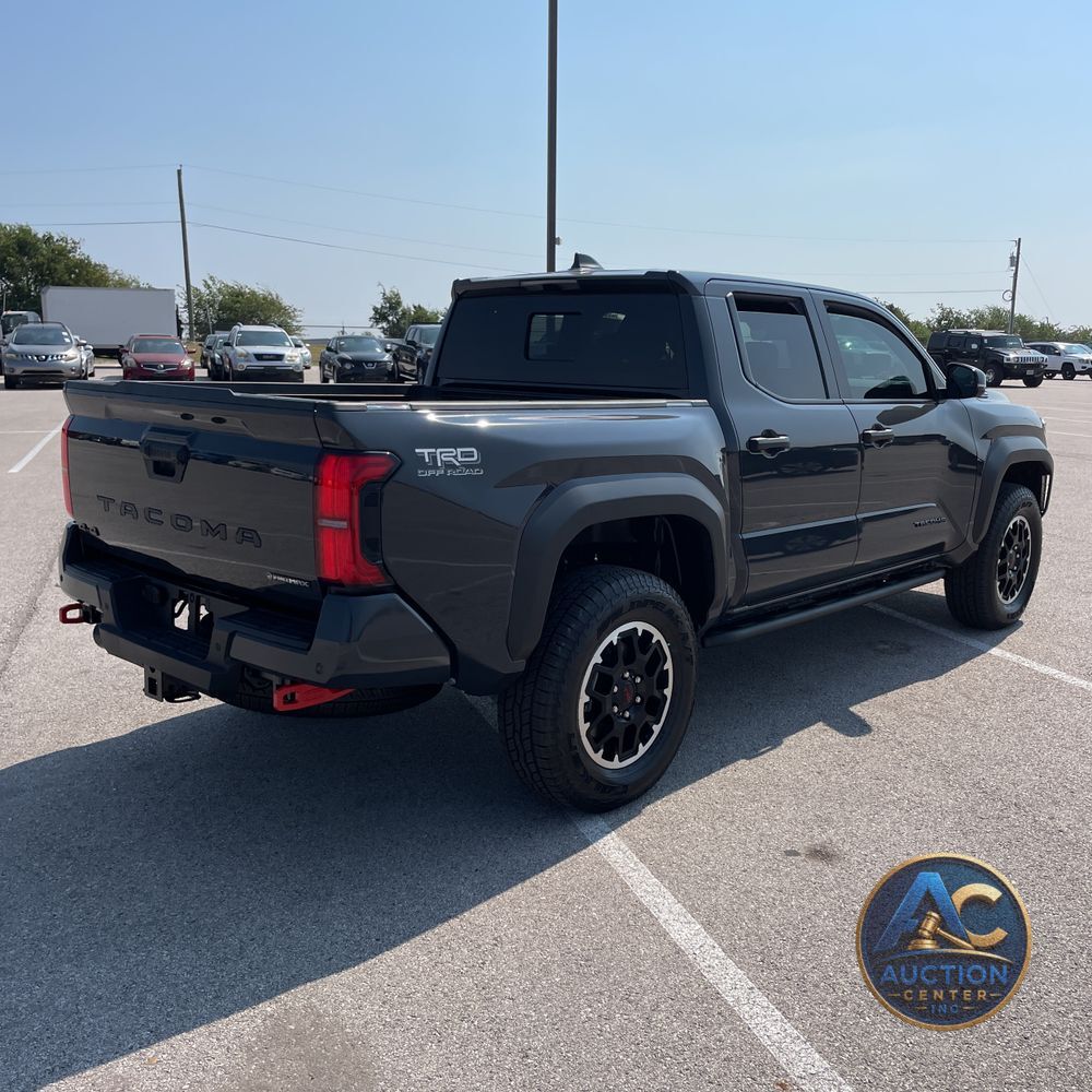 2025 Toyota Tacoma TRD Off-Road HV