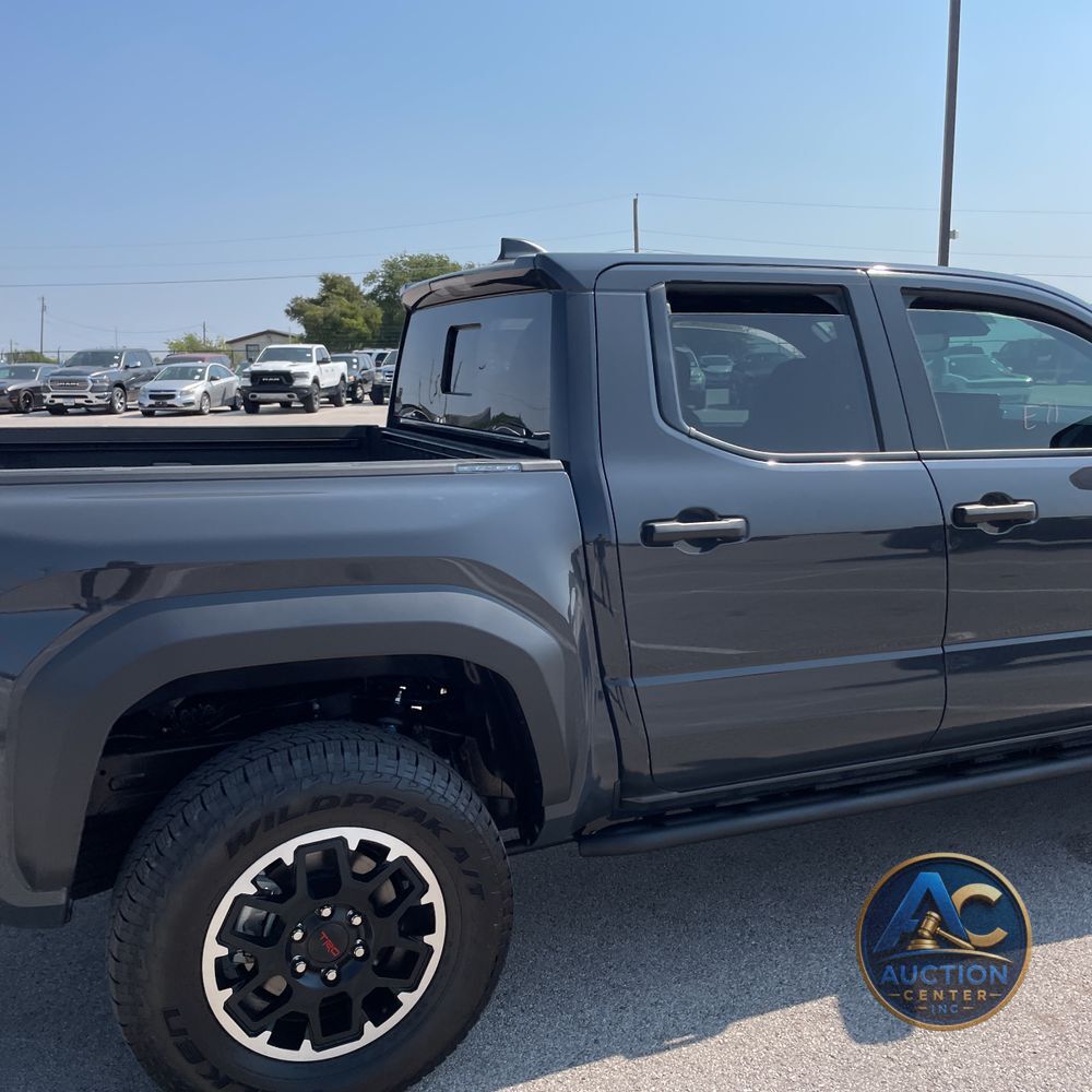 2025 Toyota Tacoma TRD Off-Road HV