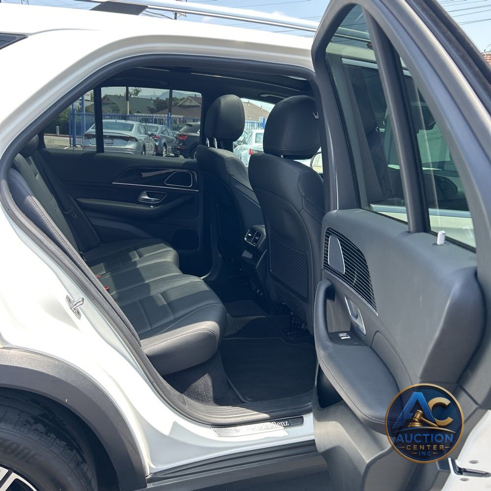 2025 Mercedes-Benz GLE 450e 4MATIC