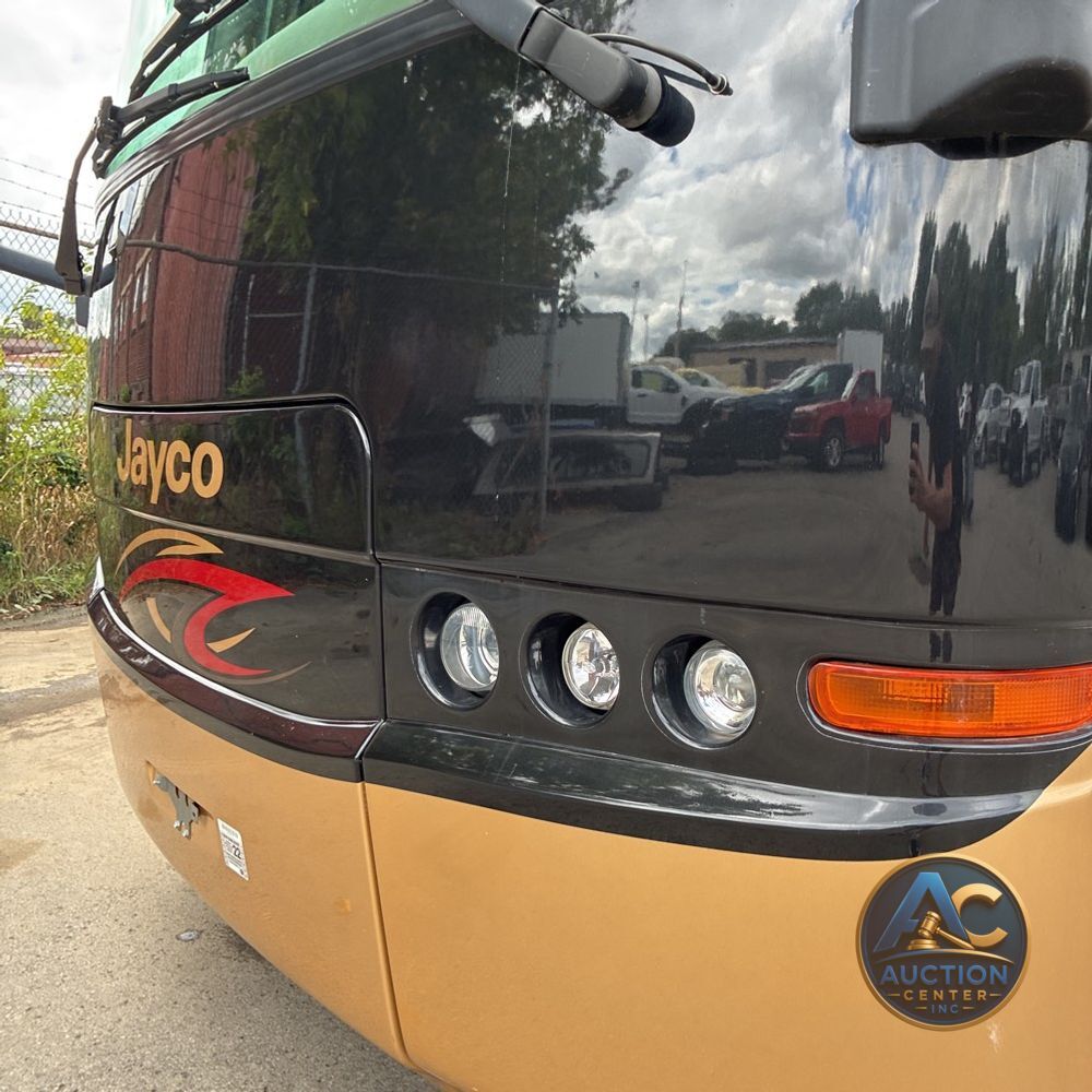 2019 Jayco Embark 37B