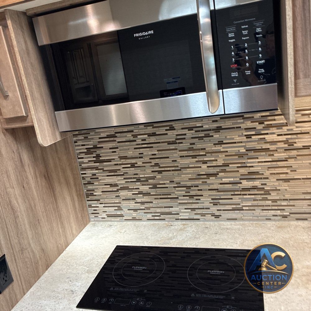 2019 Jayco Embark 37B