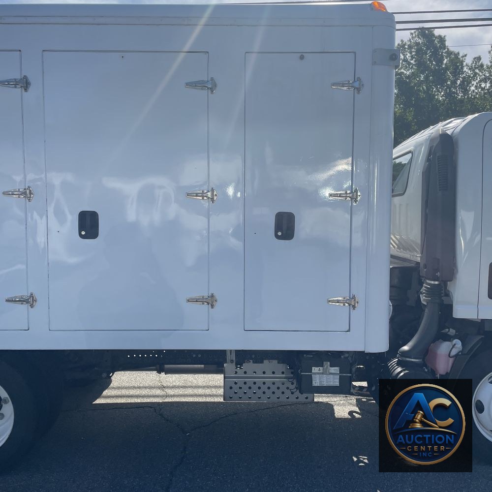 2022 Chevrolet Refrigerator box truck 4500