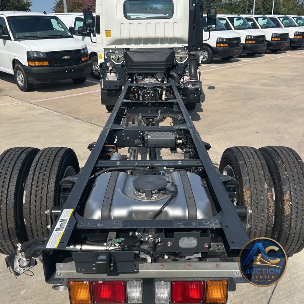 2025 Chevrolet 5500 XG Gas