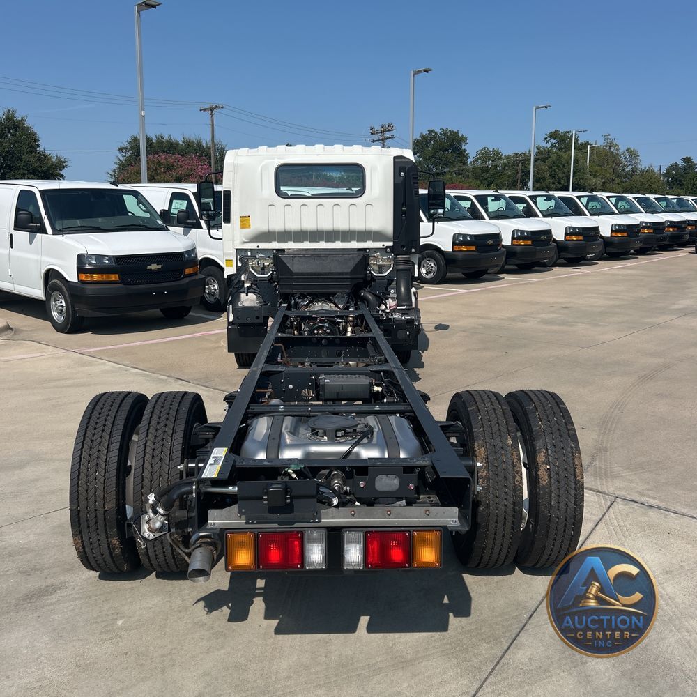 2025 Chevrolet 5500 XG Gas