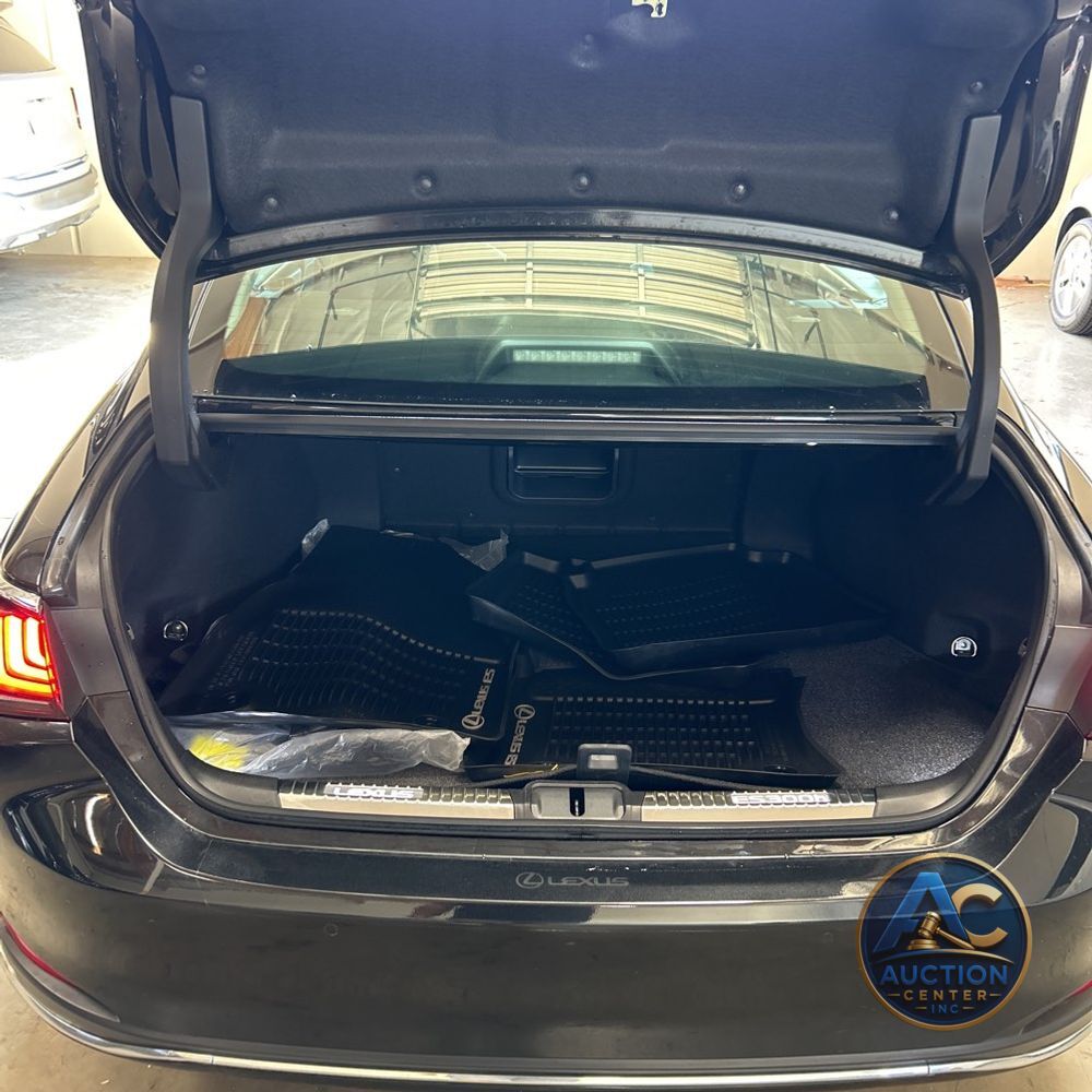 2025 Lexus ES 300h Base