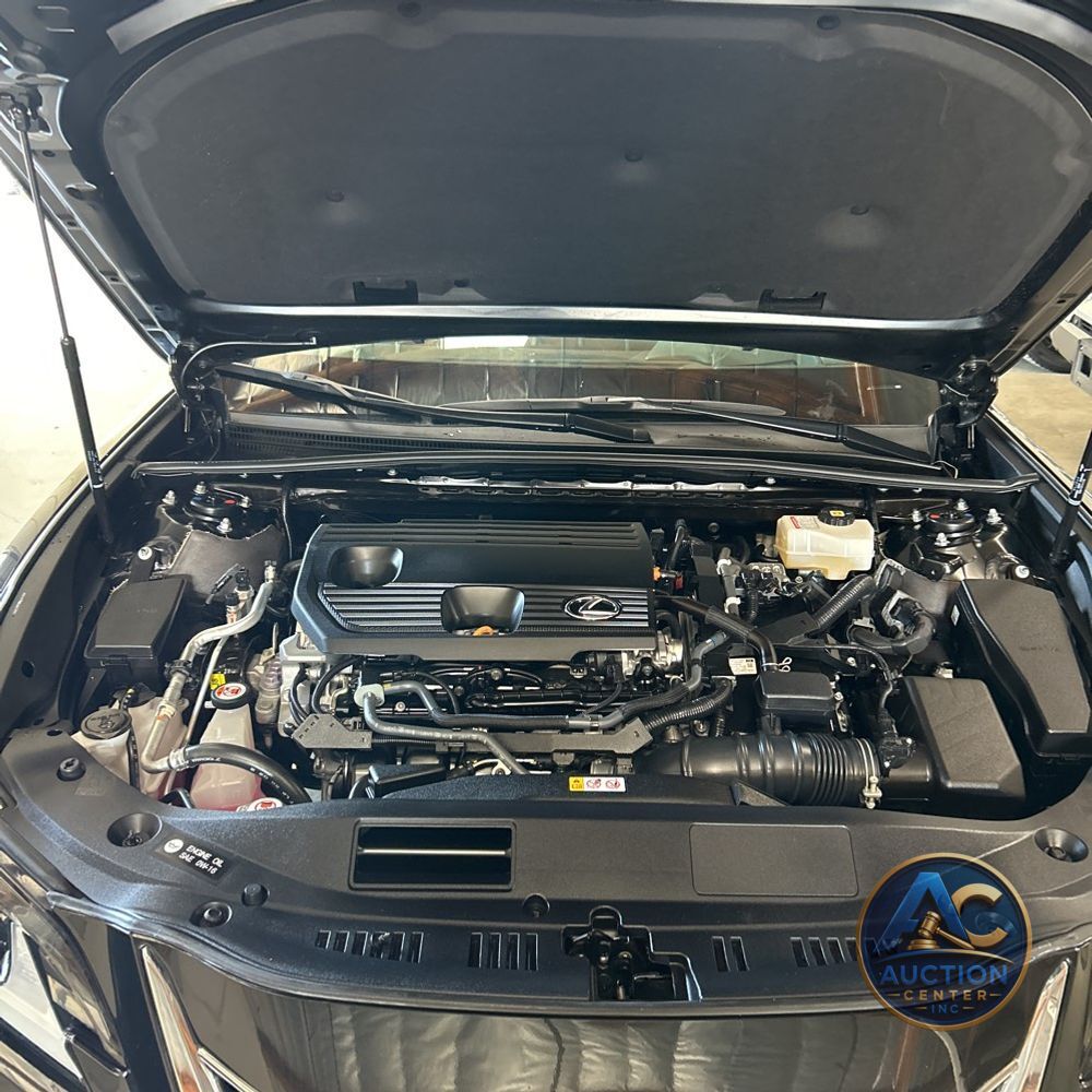 2025 Lexus ES 300h Base