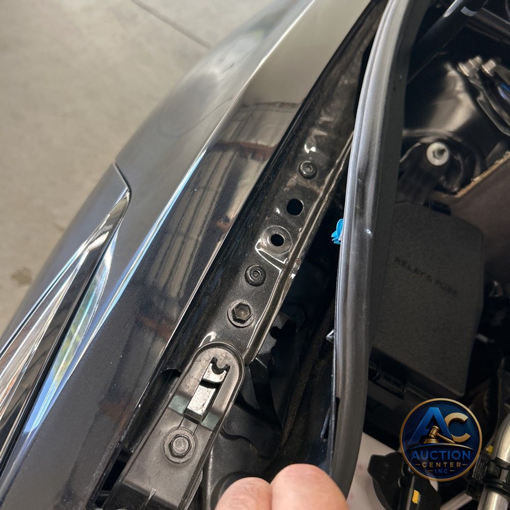 2025 Lexus ES 300h Base