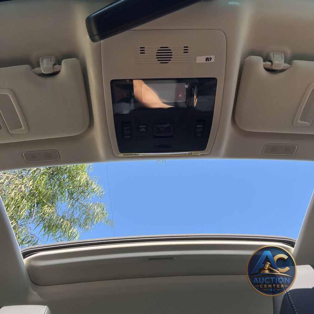2025 Lexus ES 300h Base