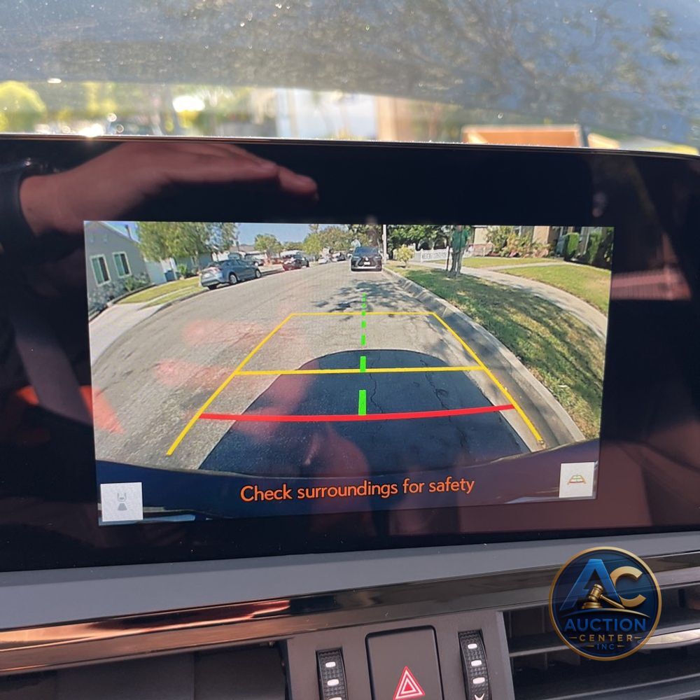 2025 Lexus ES 300h Base