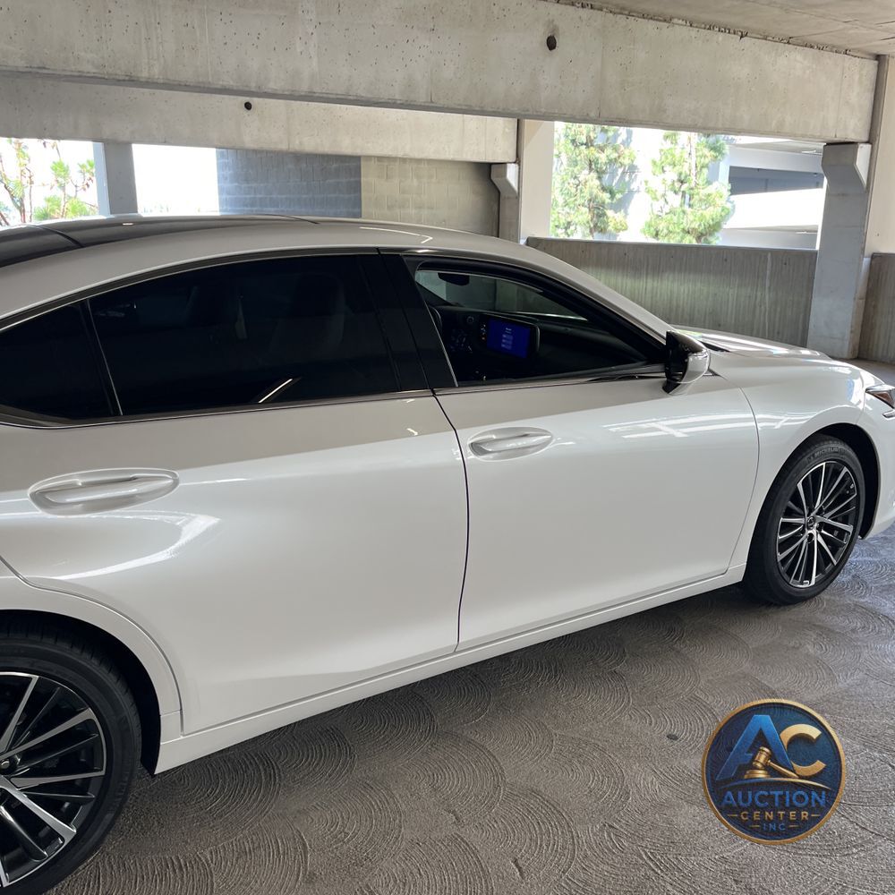 2025 Lexus ES 350 Base
