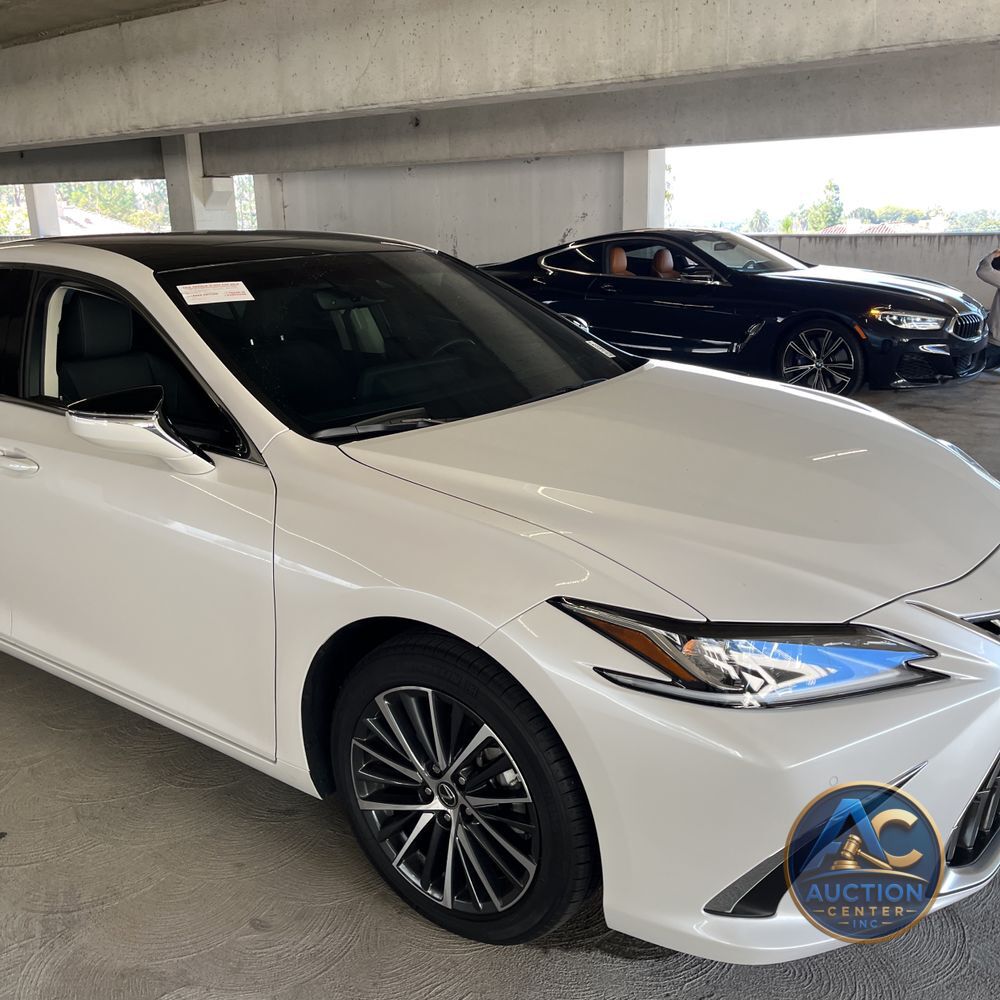 2025 Lexus ES 350 Base