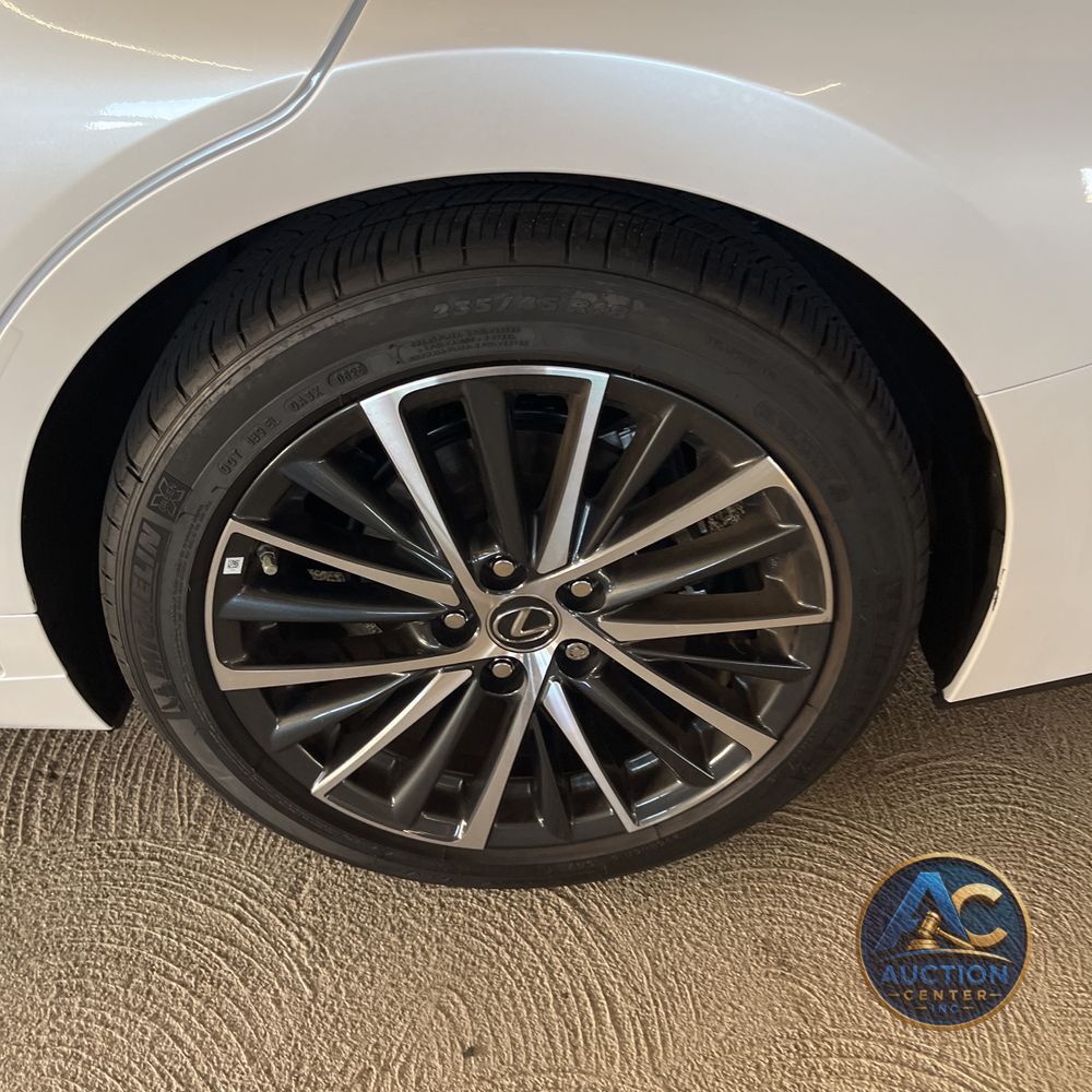 2025 Lexus ES 350 Base