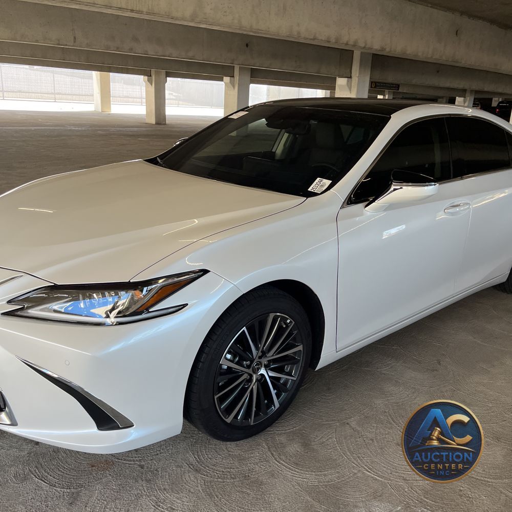 2025 Lexus ES 350 Base