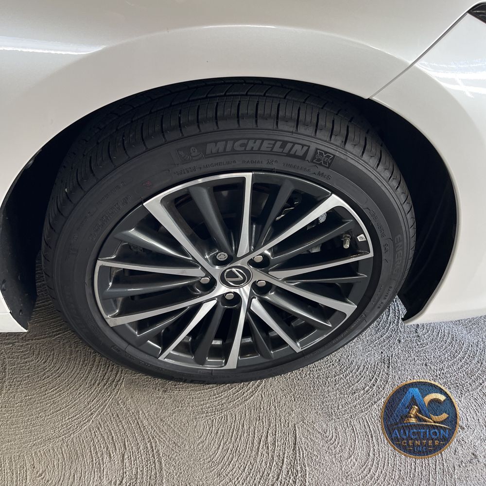 2025 Lexus ES 350 Base