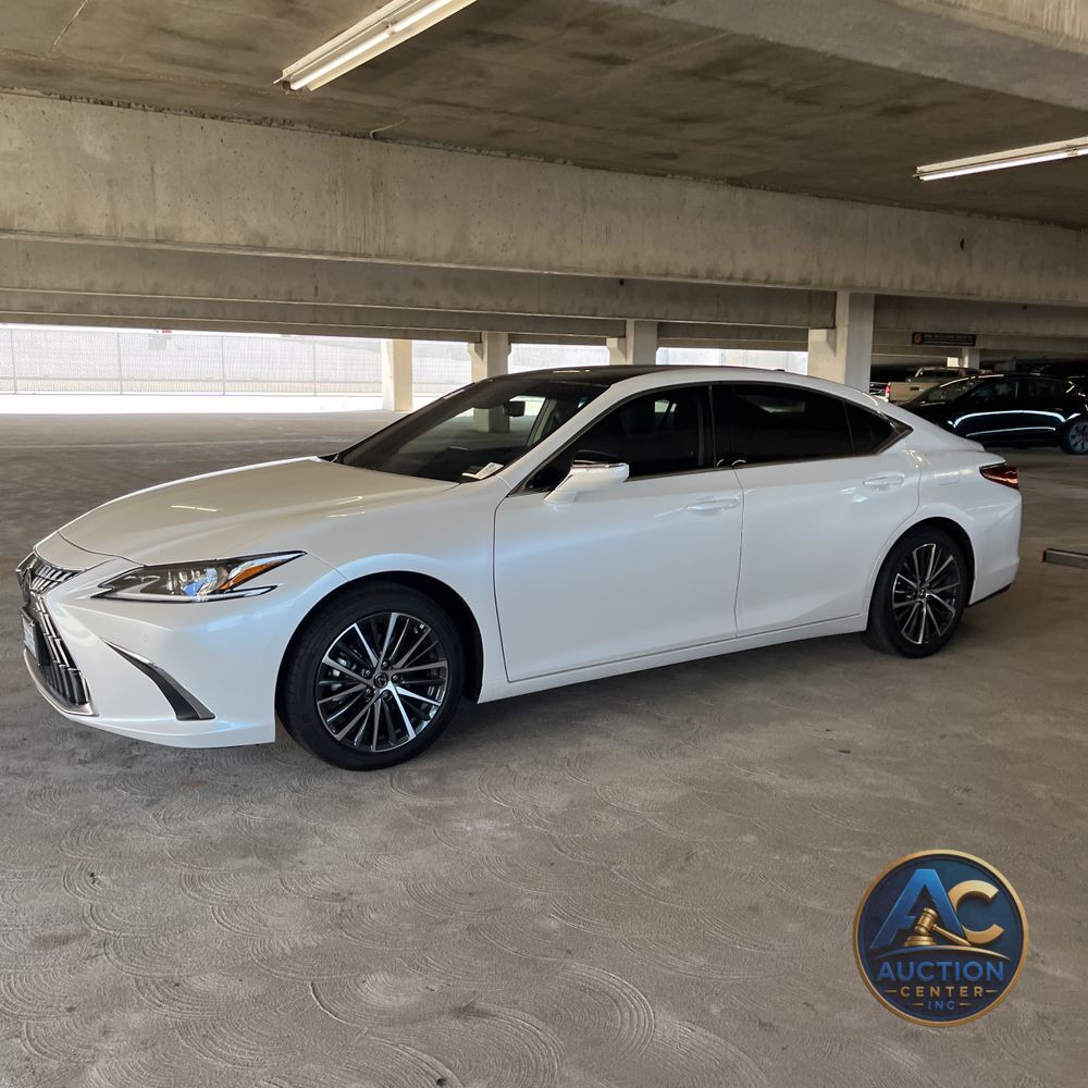 2025 Lexus ES 350 Base