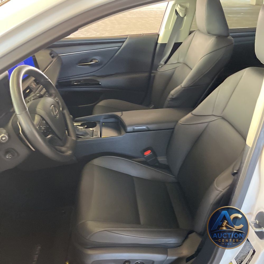 2025 Lexus ES 350 Base