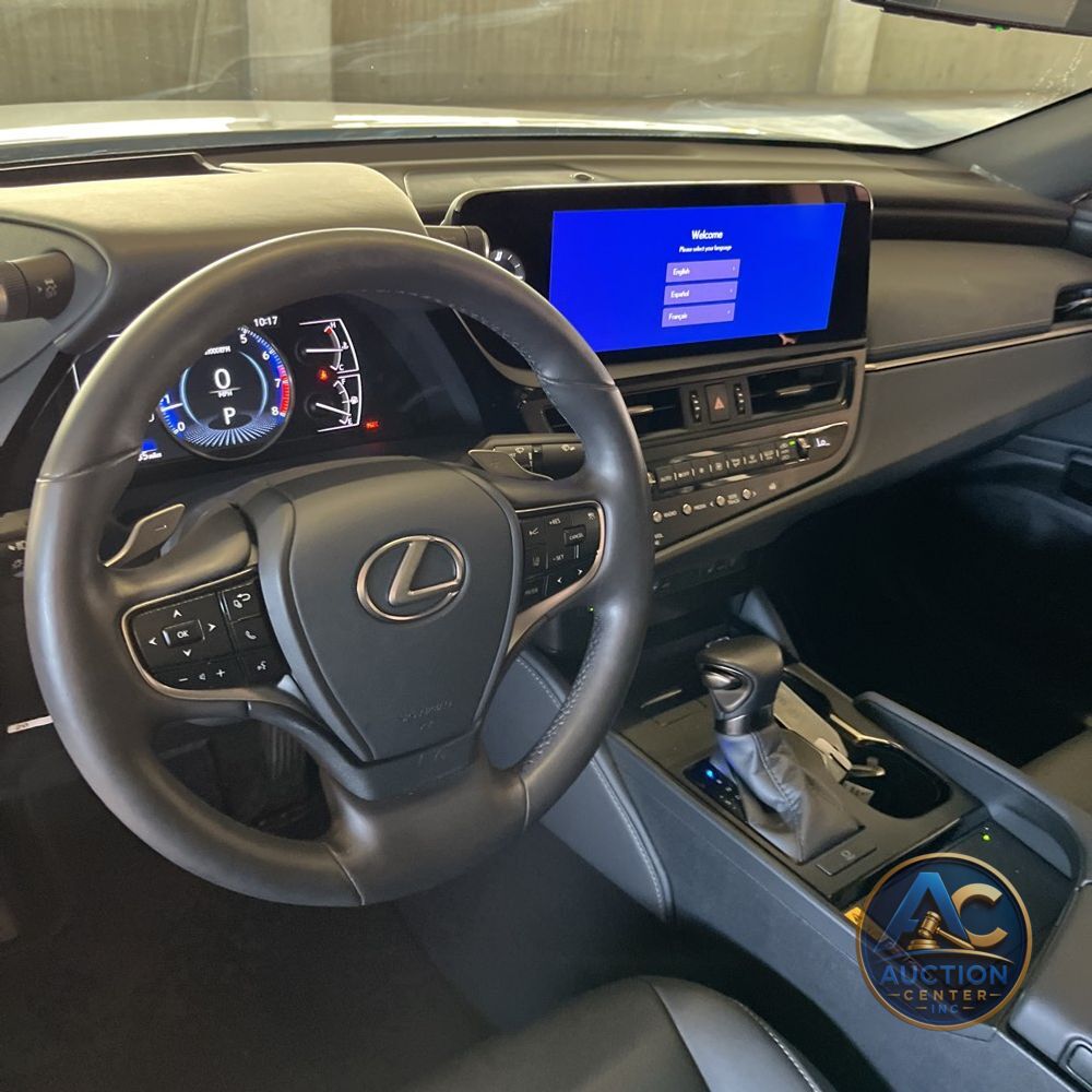 2025 Lexus ES 350 Base