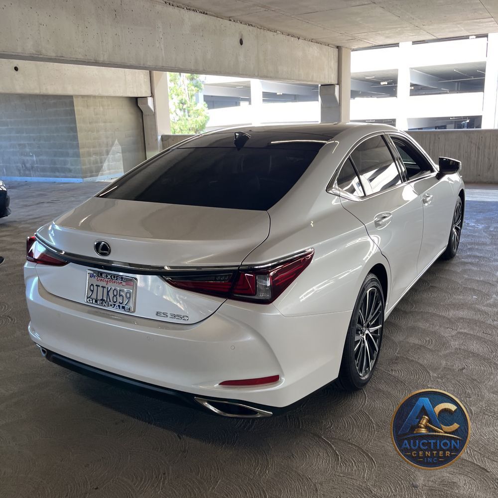 2025 Lexus ES 350 Base