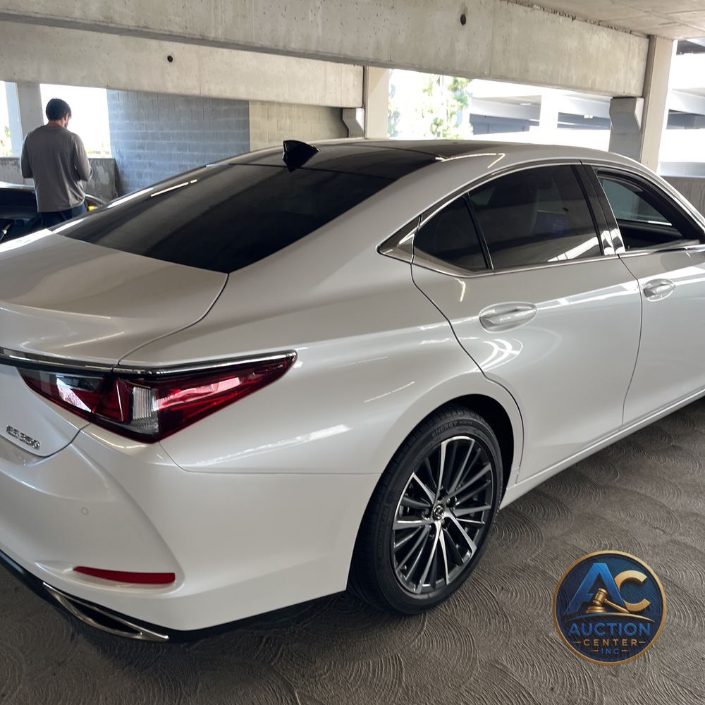 2025 Lexus ES 350 Base