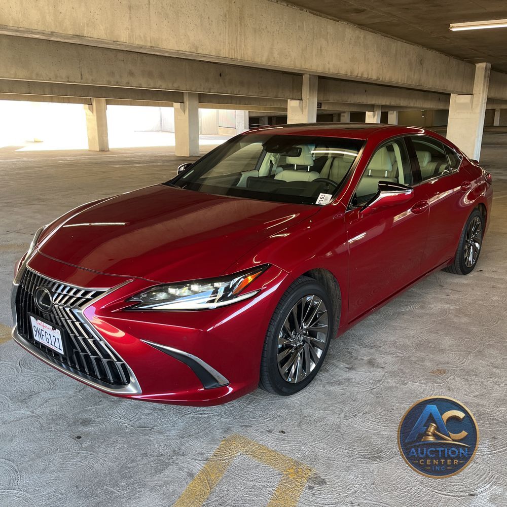2024 Lexus ES 300h Luxury