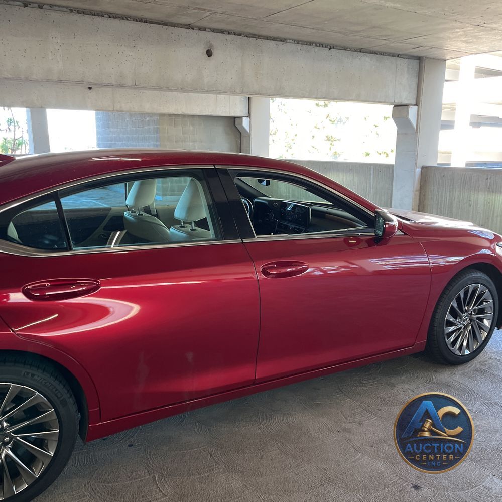 2024 Lexus ES 300h Luxury