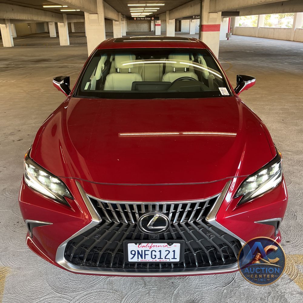 2024 Lexus ES 300h Luxury