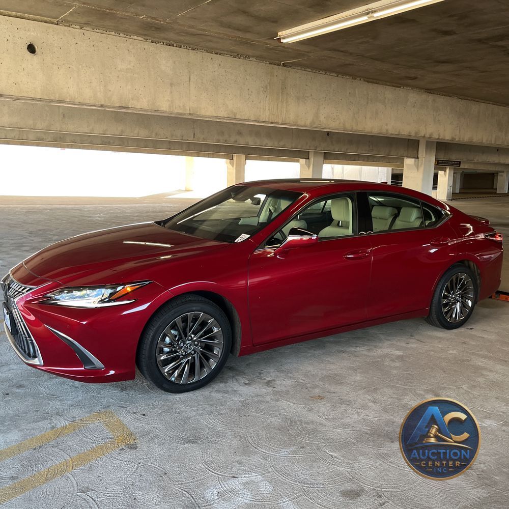 2024 Lexus ES 300h Luxury