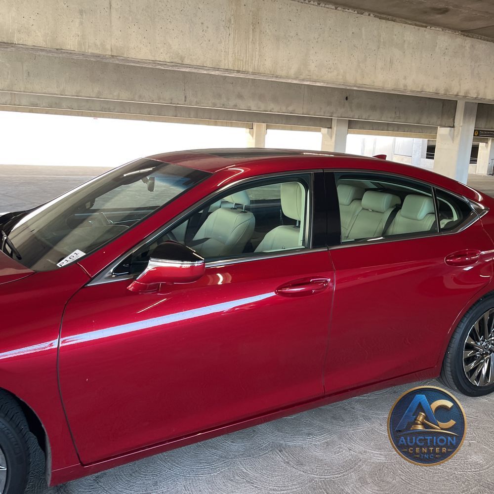 2024 Lexus ES 300h Luxury