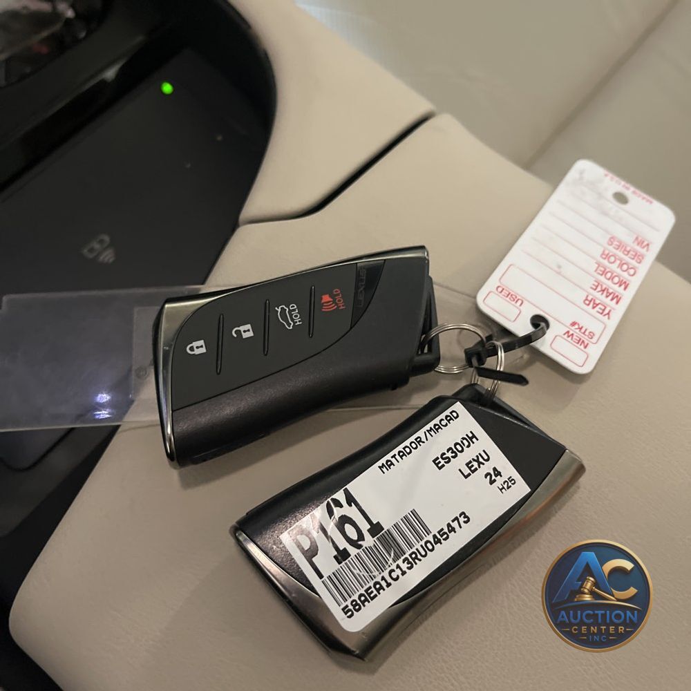 2024 Lexus ES 300h Luxury
