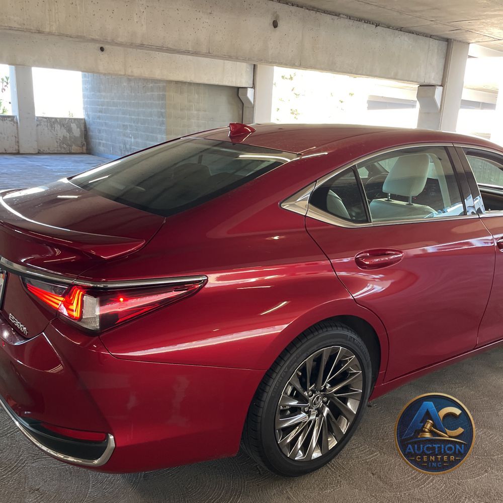 2024 Lexus ES 300h Luxury