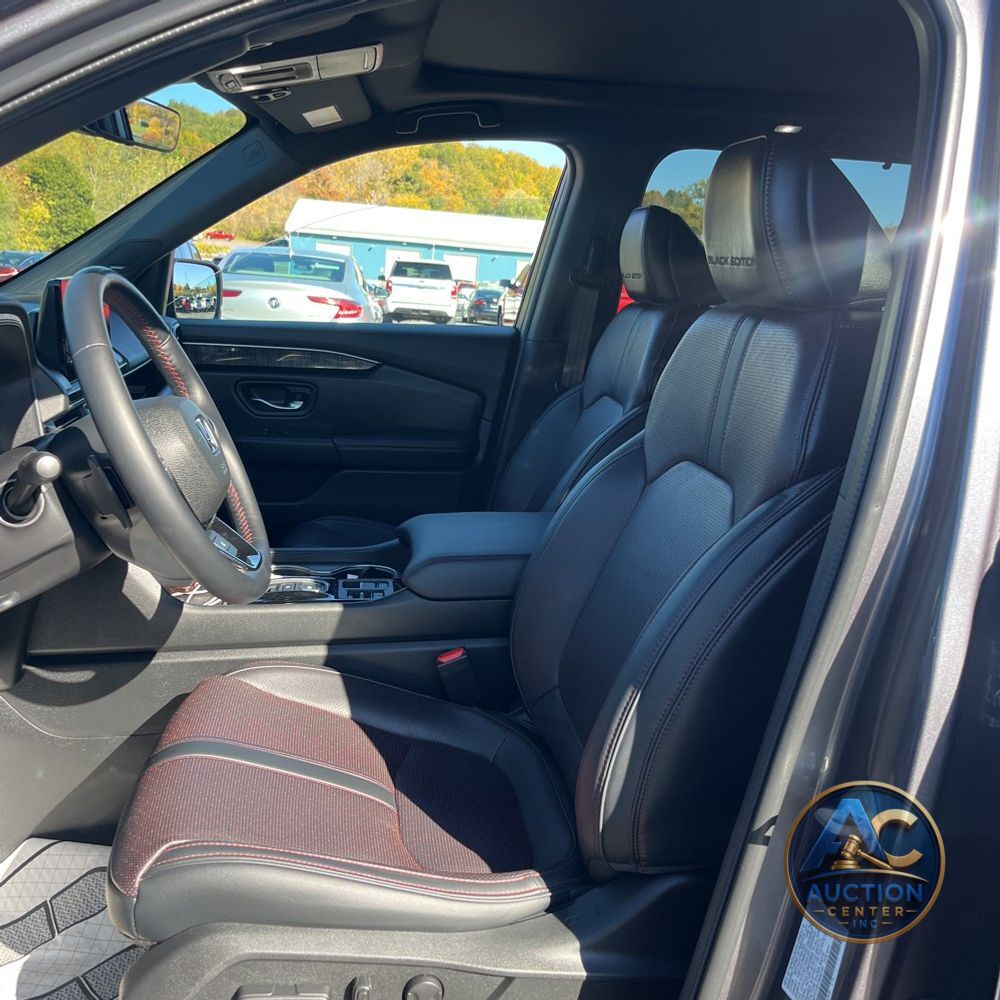 2025 Honda Pilot Black Edition