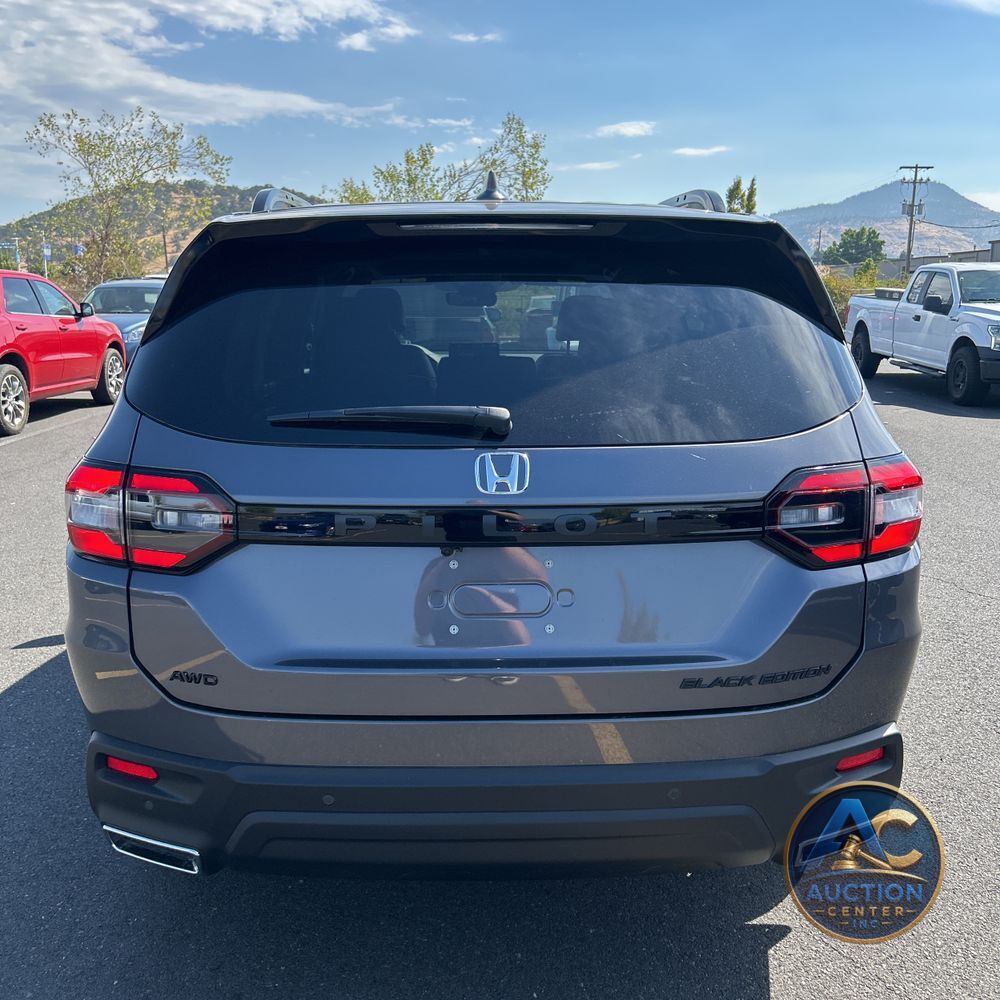 2025 Honda Pilot Black Edition