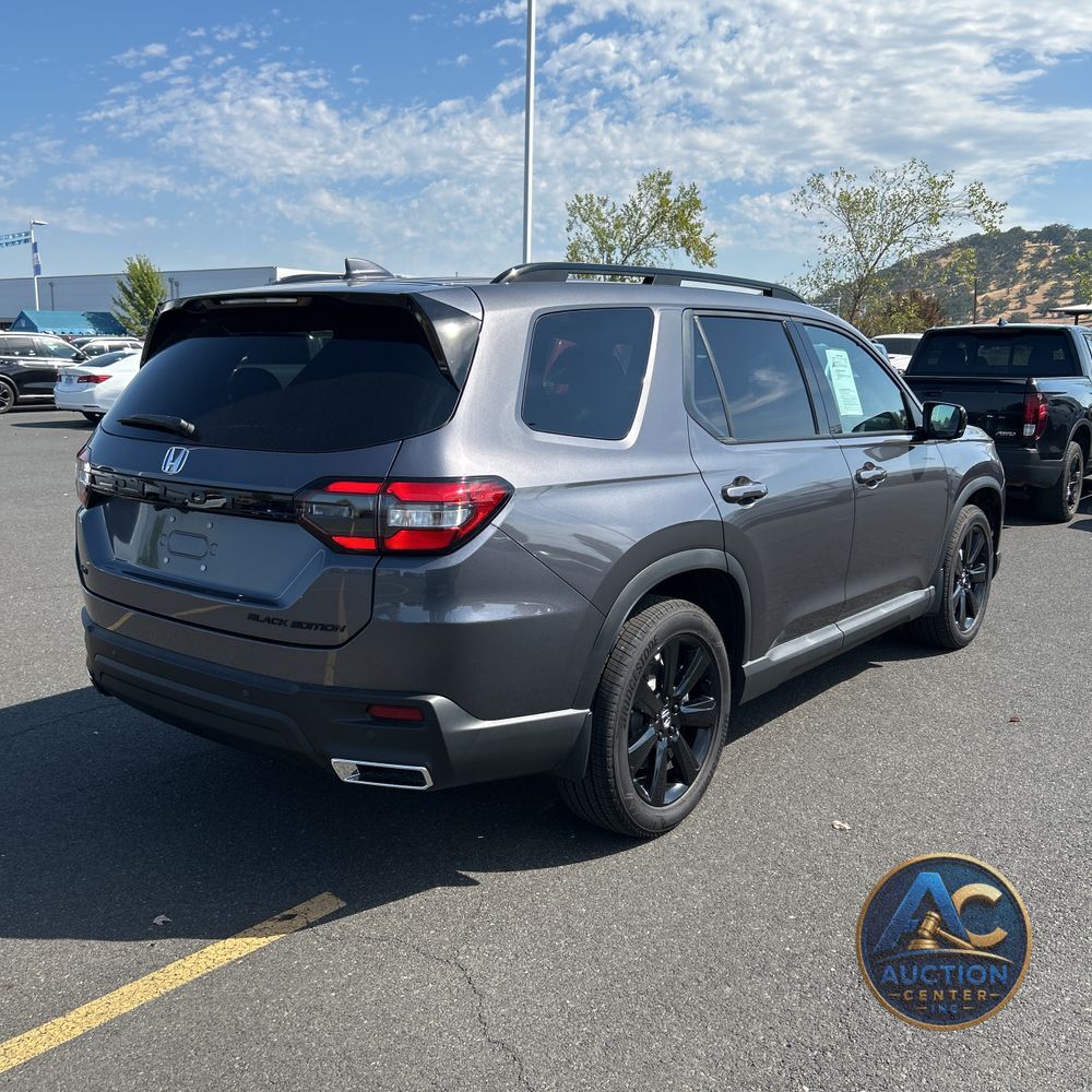 2025 Honda Pilot Black Edition