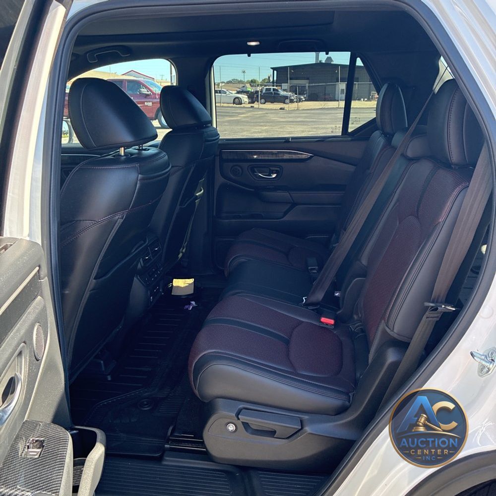 2025 Honda Pilot Black Edition