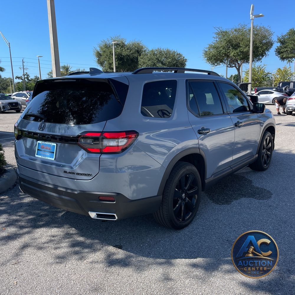 2025 Honda Pilot Black Edition