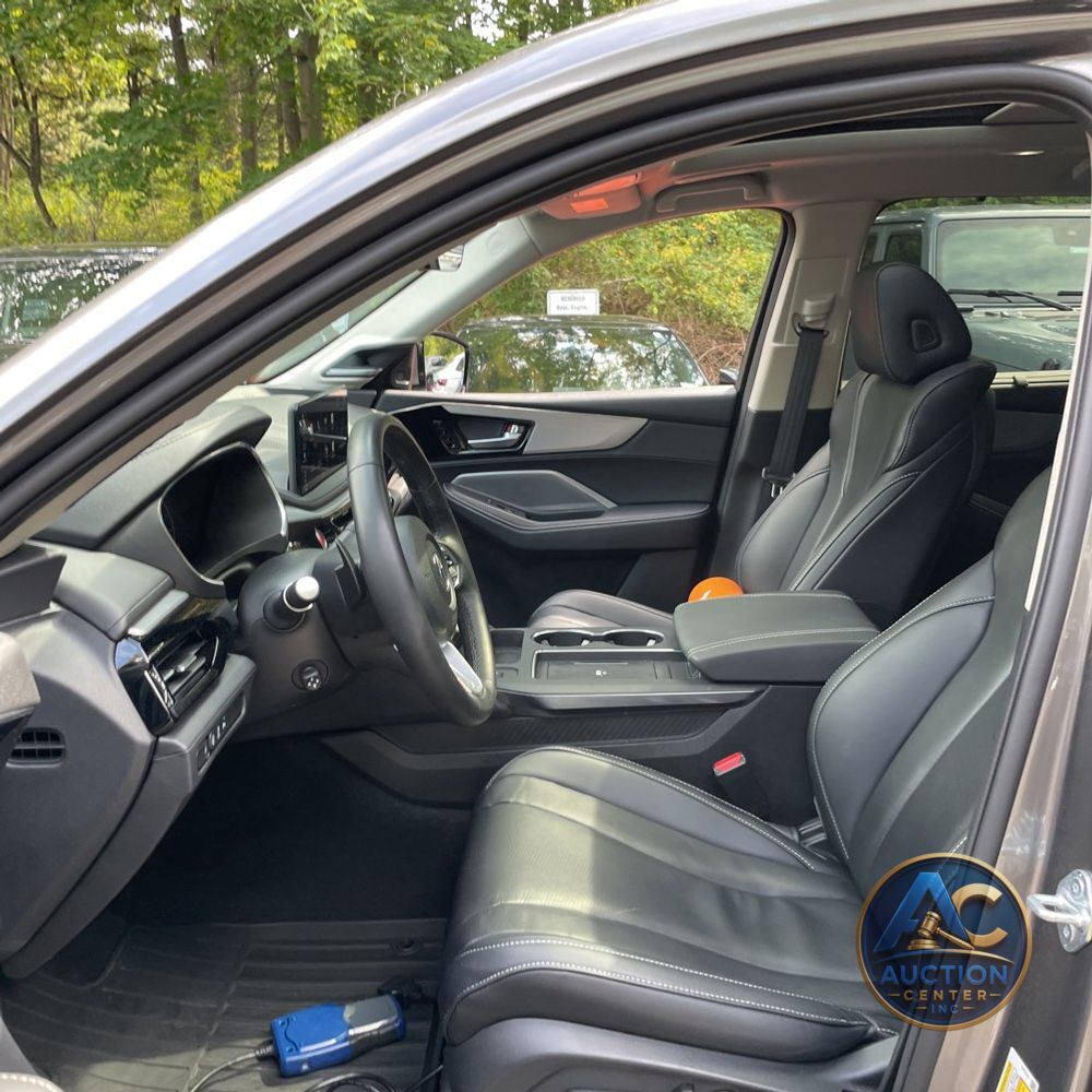 2025 Acura MDX SH-AWD w/Tech