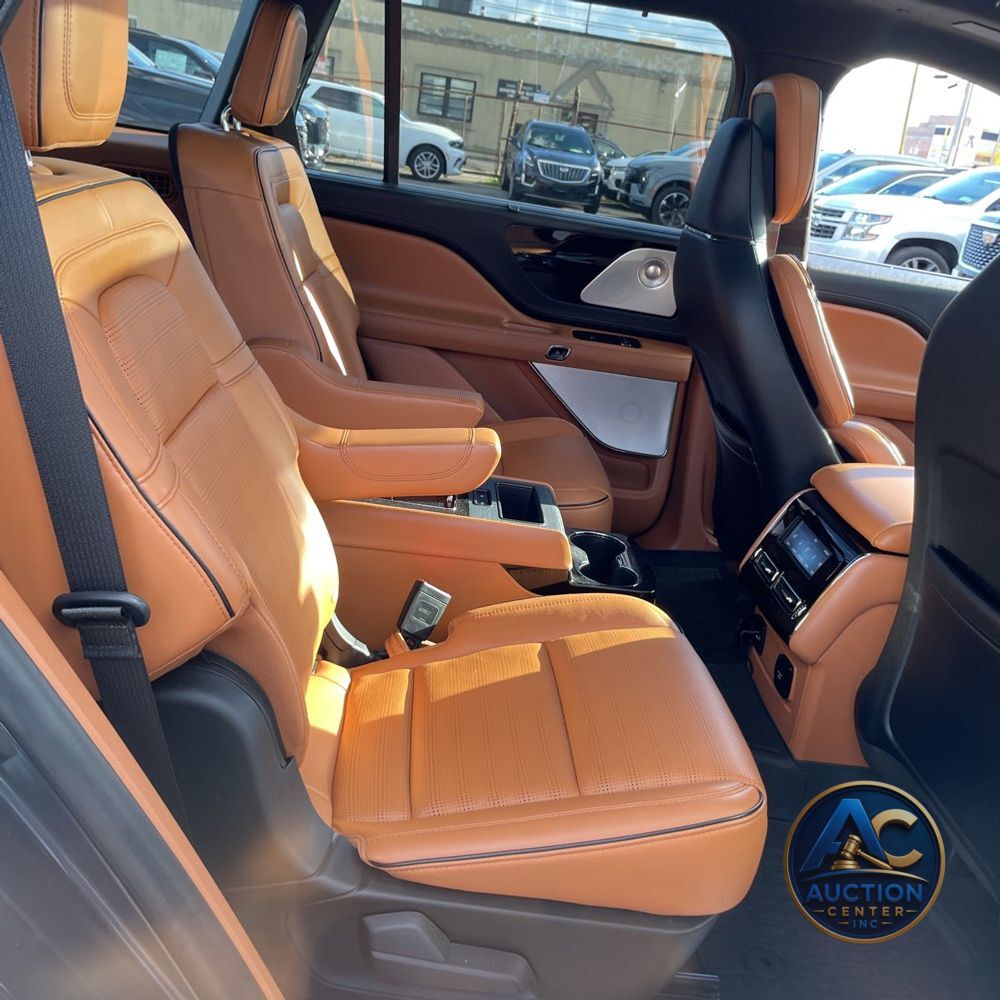 2022 Lincoln Aviator Black Label