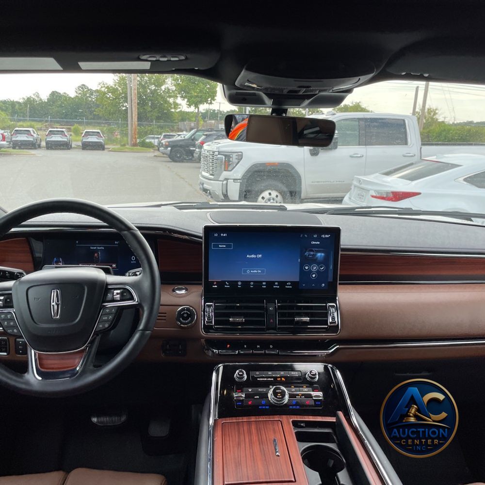 2024 Lincoln Navigator Reserve