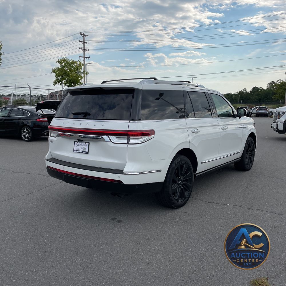 2024 Lincoln Navigator Reserve