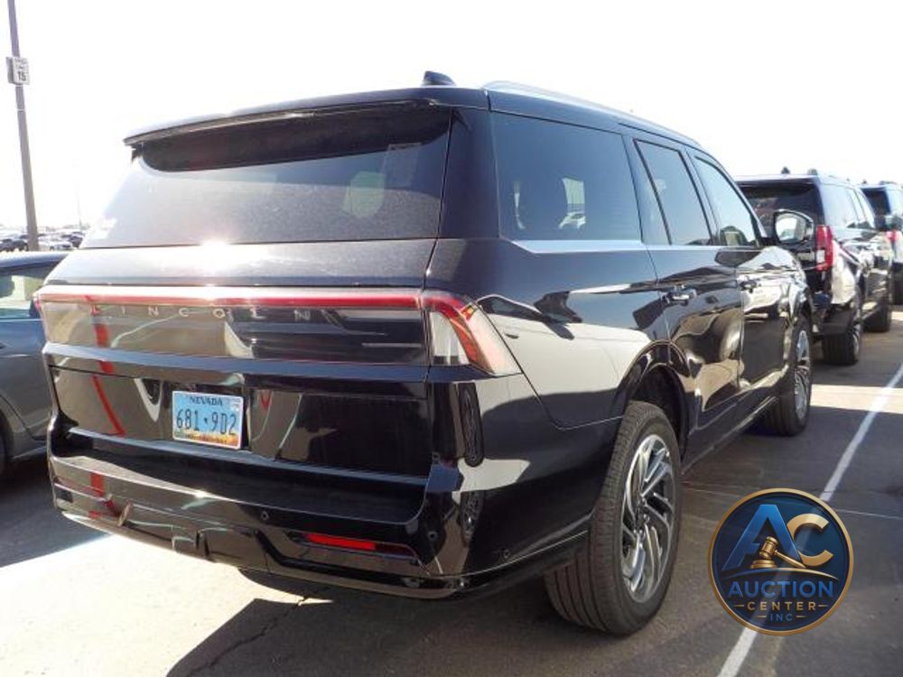2025 Lincoln Navigator Reserve