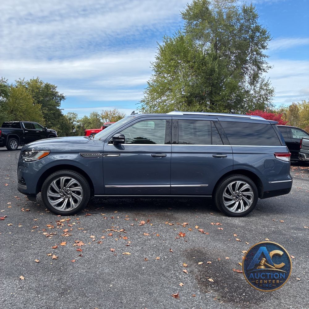 2023 Lincoln Navigator Reserve