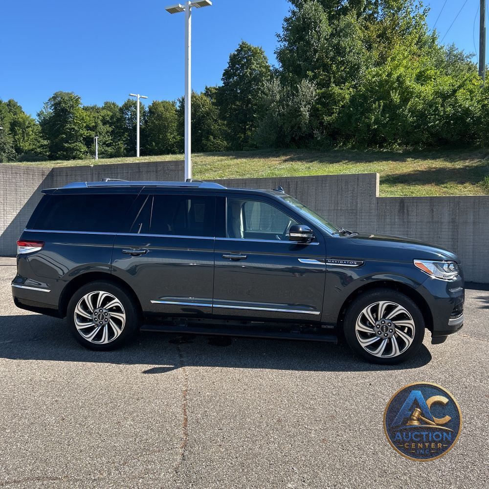 2024 Lincoln Navigator Reserve
