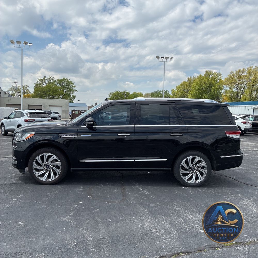 2023 Lincoln Navigator Reserve