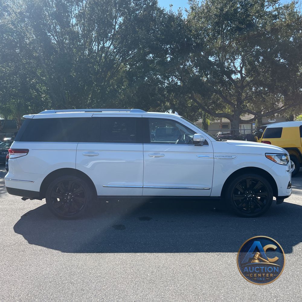 2022 Lincoln Navigator Reserve