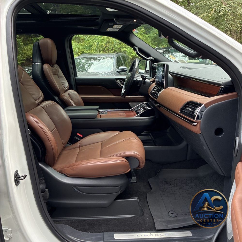 2022 Lincoln Navigator Reserve