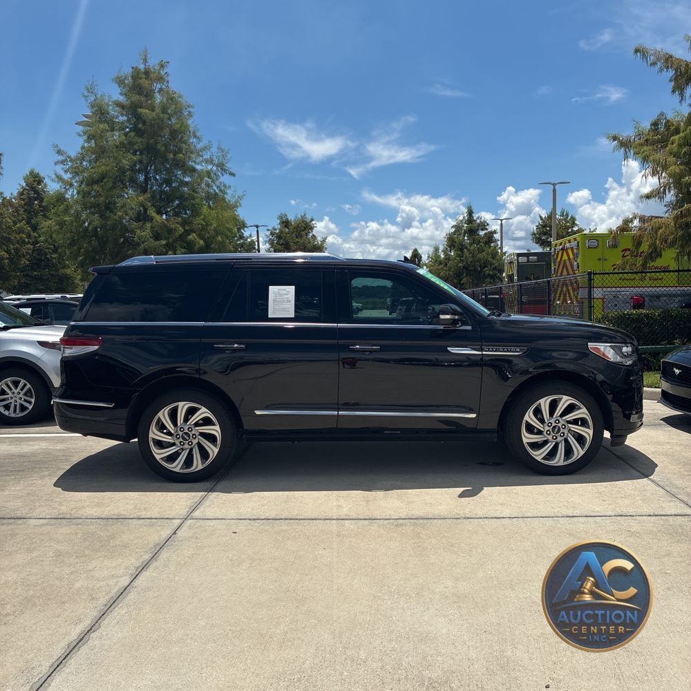 2024 Lincoln Navigator Premiere