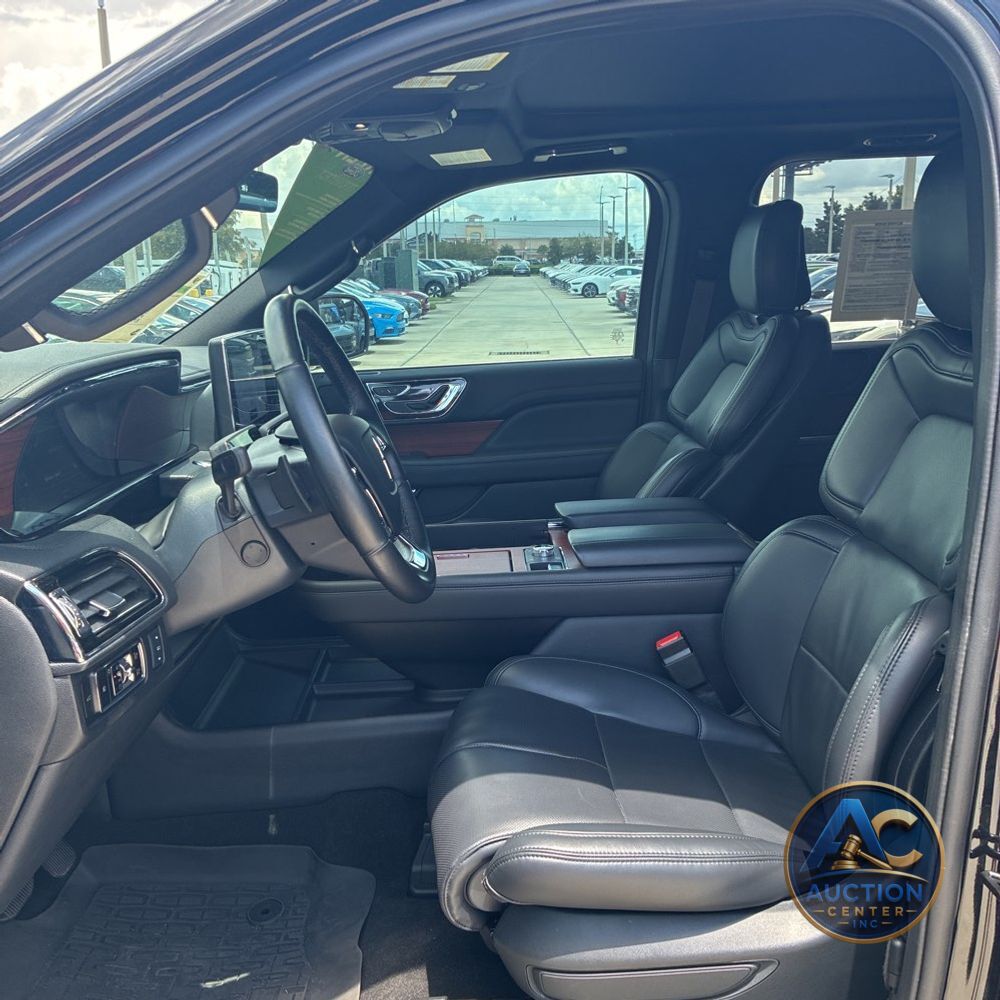 2024 Lincoln Navigator Premiere