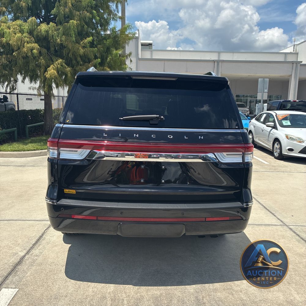 2024 Lincoln Navigator Premiere