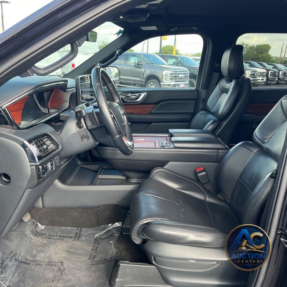 2024 Lincoln Navigator Premiere