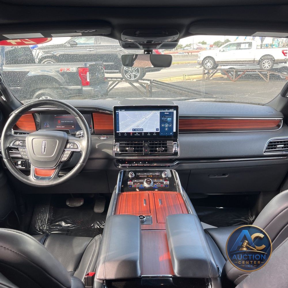 2024 Lincoln Navigator Premiere